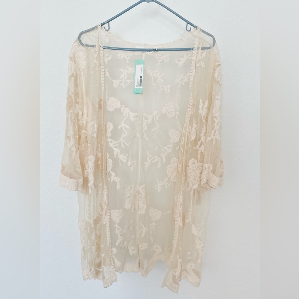 Elegant Cream Lace Cardigan